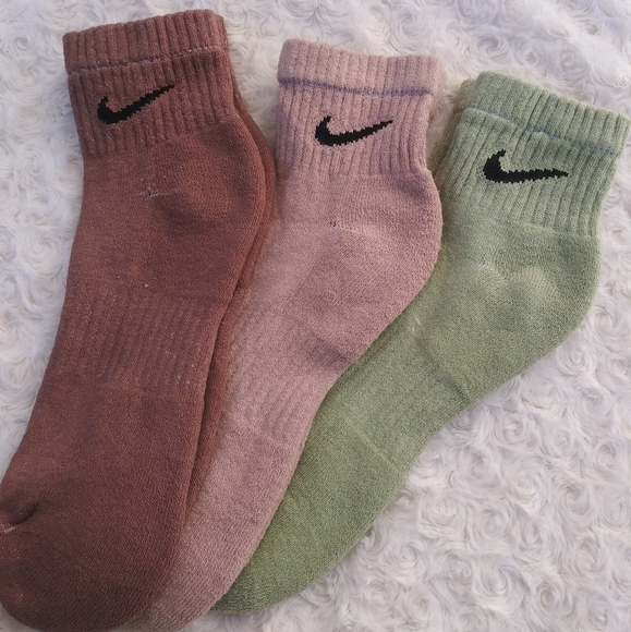 Custom Nike Socks 3pk. - Picture 3 of 8